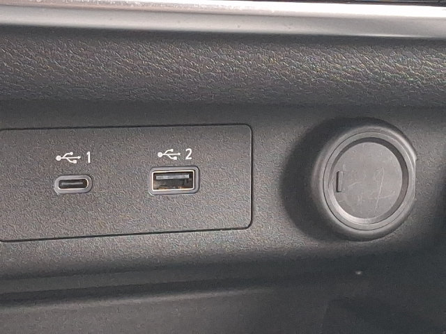 Used 2023 Nissan Rogue SV AWD/4WD image 25