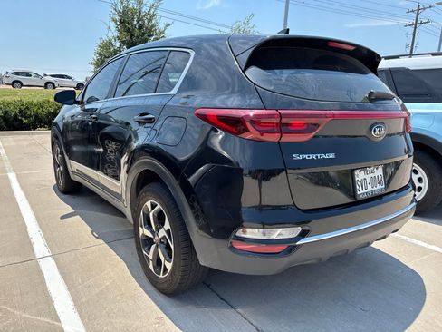 Certified 2022 Kia Sportage LX AWD/4WD image 3