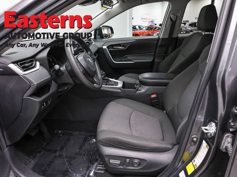 Used 2023 Toyota RAV4 XLE FWD image 13