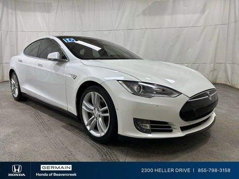 Used 2016 Tesla Model S 70D image 1