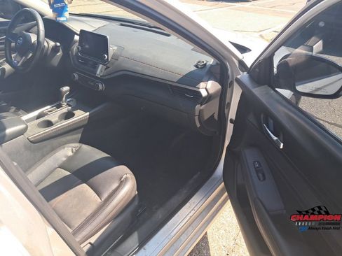 Used 2020 Nissan Altima 2.5 SR FWD image 18