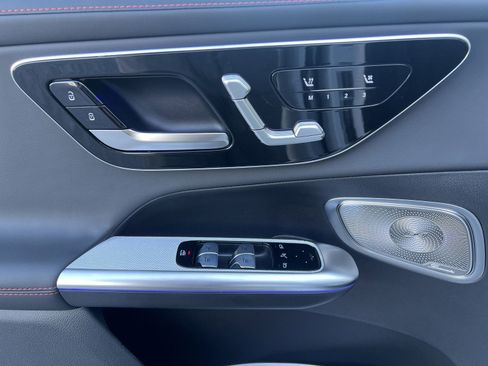 New 2025 Mercedes-Benz GLC 43 AMG 4MATIC image 17