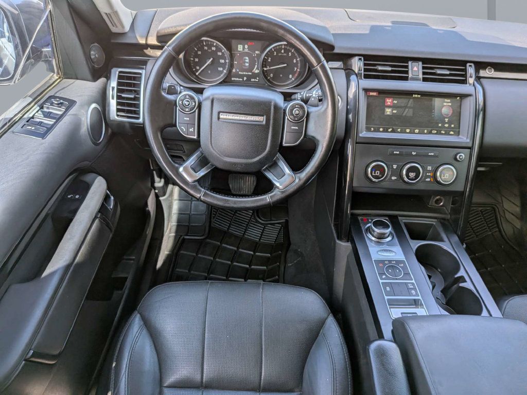 Used 2018 Land Rover Discovery SE AWD/4WD image 16