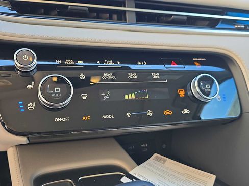 New 2026 INFINITI QX60 Luxe w/ Cargo Package image 21