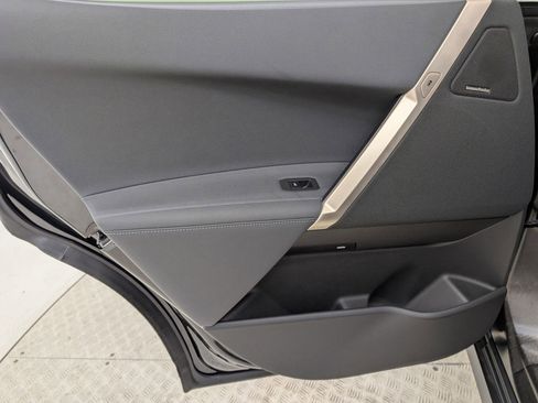 Used 2025 BMW iX xDrive50 image 26