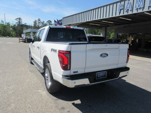 Used 2025 Ford F150 Lariat w/ Equipment Group 502A High image 3