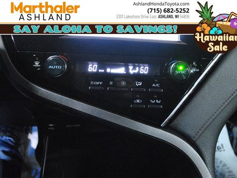 Used 2018 Toyota Camry XLE image 23