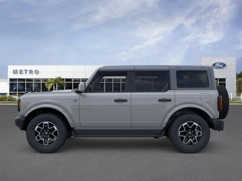 New 2026 Ford Bronco Outer Banks AWD/4WD image 3