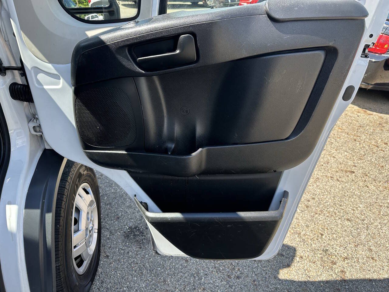 Used 2016 RAM ProMaster 1500 w/ Premium Appearance Group FWD image 20