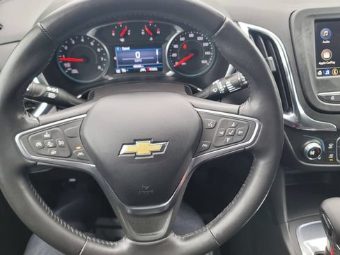 Used 2022 Chevrolet Equinox LT FWD image 20