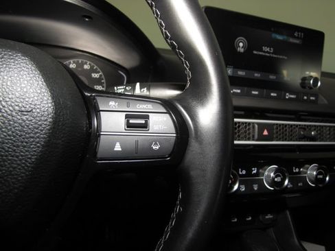 Used 2025 Honda Civic Sport Touring image 6