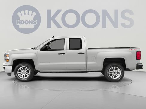 Used 2015 Chevrolet Silverado 1500 LT w/ LT Convenience Package AWD/4WD image 4