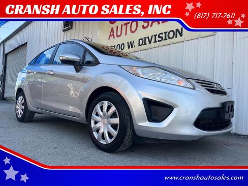 Used 2013 Ford Fiesta SE image 32