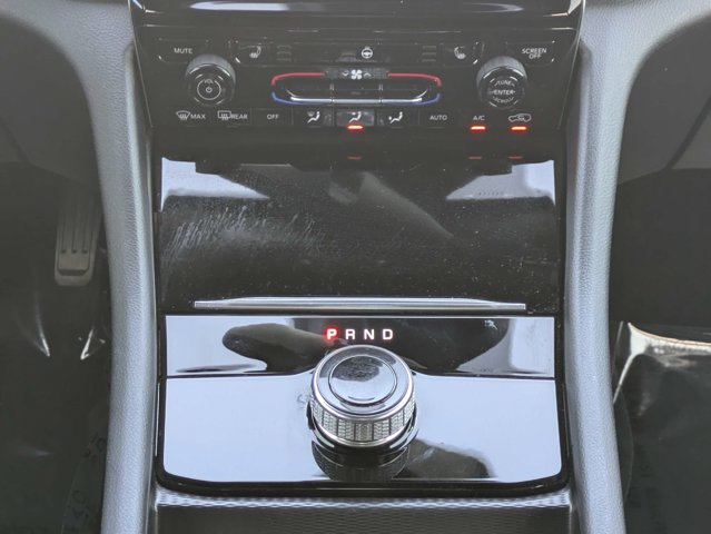 Used 2024 Jeep Grand Cherokee Limited RWD image 20