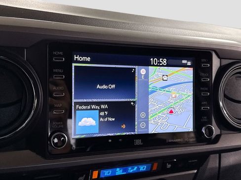 Used 2022 Toyota Tacoma Limited image 22