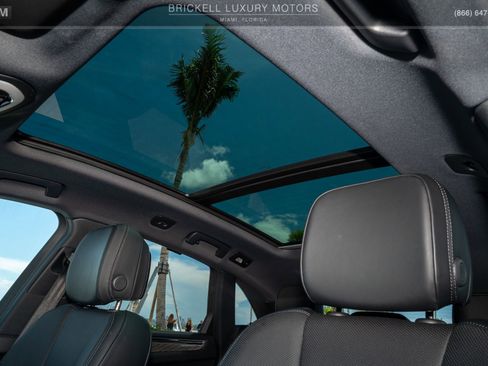 Used 2024 Porsche Macan image 28