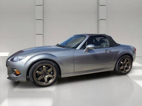 Used 2013 MAZDA MX-5 Miata Sport w/ Convenience Pkg RWD image 2