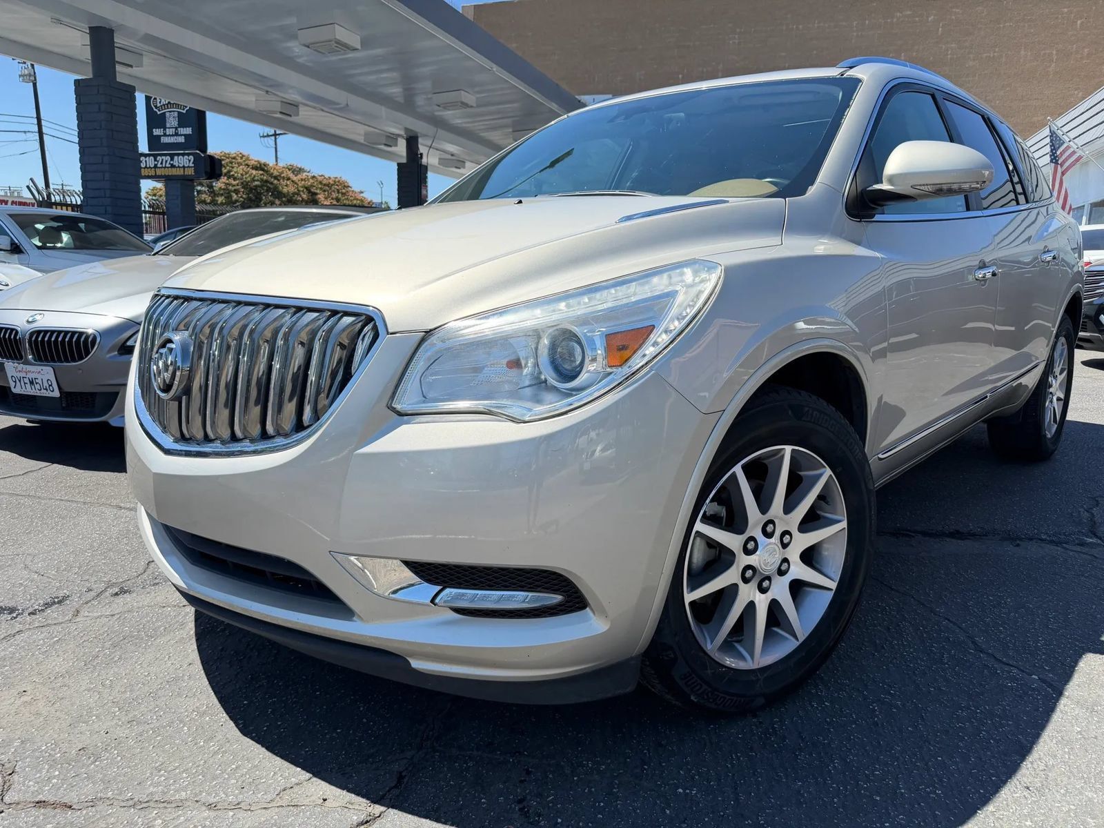 Used 2016 Buick Enclave Leather w/ Trailering Package FWD image 1