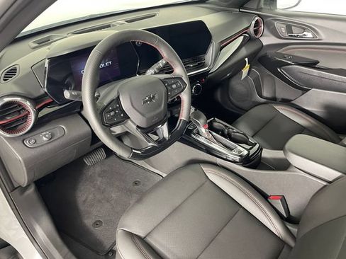 New 2026 Chevrolet Trax RS w/ Sunroof Package FWD image 3