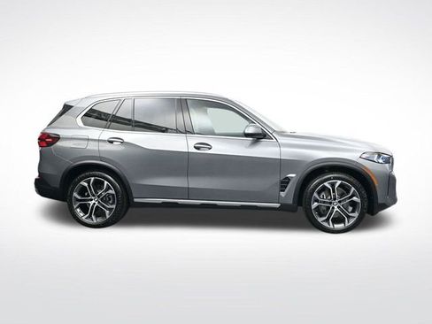 New 2026 BMW X5 xDrive40i image 3