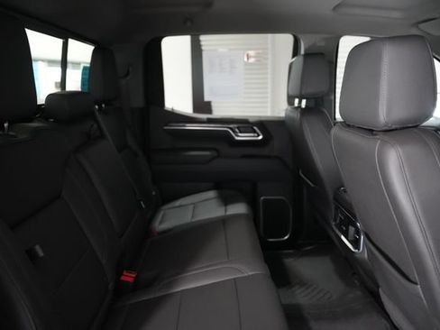 Used 2025 Chevrolet Silverado 1500 LTZ AWD/4WD image 18