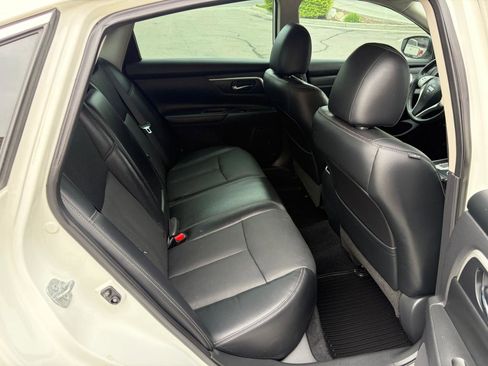 Used 2017 Nissan Altima 2.5 SL image 6