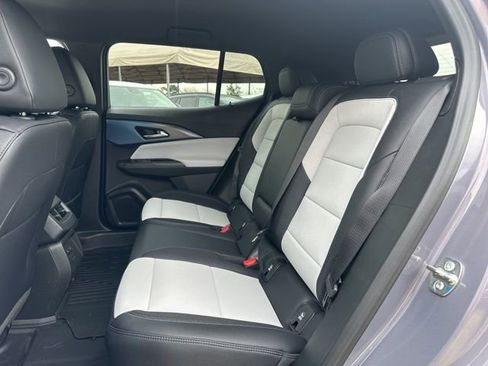 New 2026 Chevrolet Equinox EV LT image 10