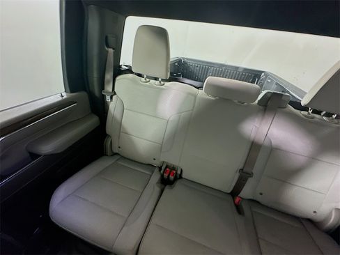 Used 2024 Chevrolet Silverado 2500 LT image 12