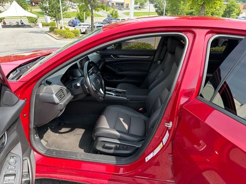Certified 2020 Honda Accord Sport image 18