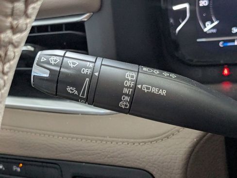 Used 2022 GMC Yukon XL Denali w/ Denali Ultimate Package AWD/4WD image 6