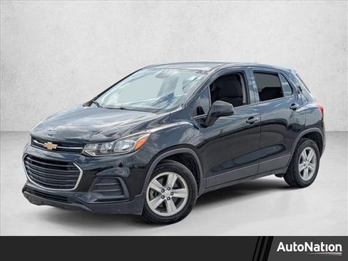 Used 2020 Chevrolet Trax LS w/ Tint and Cruise Package image 1