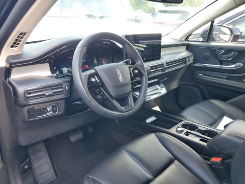 Certified 2024 Lincoln Corsair FWD image 5