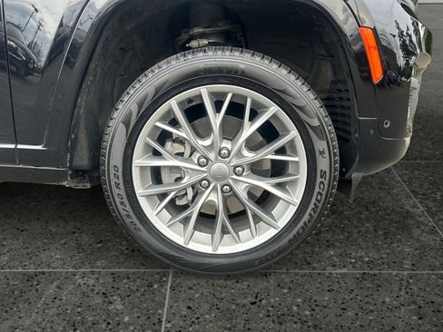 Used 2022 Jeep Grand Cherokee Summit w/ Advanced Protech Group IV image 9