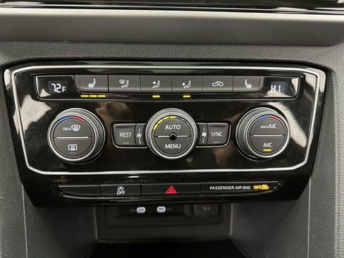 Used 2022 Volkswagen Atlas SEL AWD/4WD image 20
