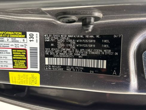 Used 2017 Toyota Sienna SE Premium image 28