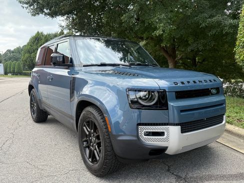 Used 2020 Land Rover Defender 110 SE image 16