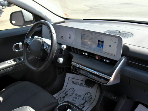 Used 2024 Hyundai Ioniq 5 SEL RWD image 48