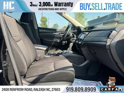 Used 2018 Nissan Rogue SV w/ Sun & Sound Touring Package AWD/4WD image 19