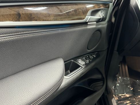 Used 2018 BMW X5 xDrive35d w/ M Sport Package image 21