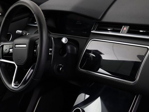 Used 2023 Land Rover Range Rover Velar R-Dynamic S image 21
