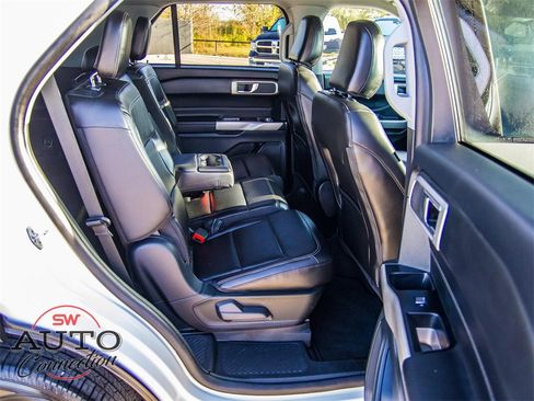 Used 2023 Ford Explorer XLT w/ Equipment Group 202A image 22