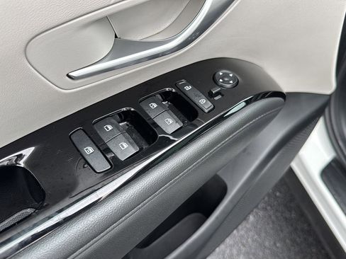 Used 2024 Hyundai Tucson Limited image 28