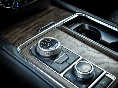 Used 2021 Ford Expedition Platinum image 26