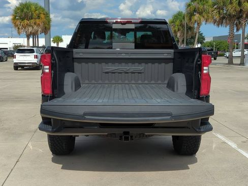 Used 2022 Chevrolet Silverado 1500 ZR2 w/ Technology Package AWD/4WD image 24