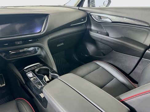 Used 2023 Buick Envision Essence w/ Technology Package I image 26