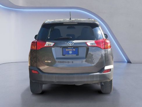 Used 2014 Toyota RAV4 LE AWD/4WD image 6