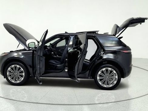 Used 2025 Land Rover Range Rover Evoque S AWD/4WD image 15