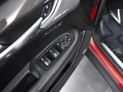 Used 2021 Cadillac XT5 Sportv w/ LPO, Floor Liner Package image 9