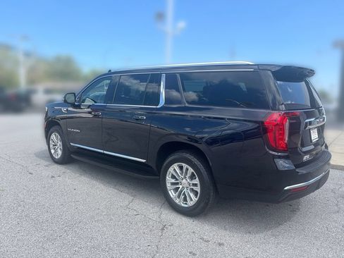 Used 2023 GMC Yukon XL SLT w/ SLT Premium Package AWD/4WD image 4