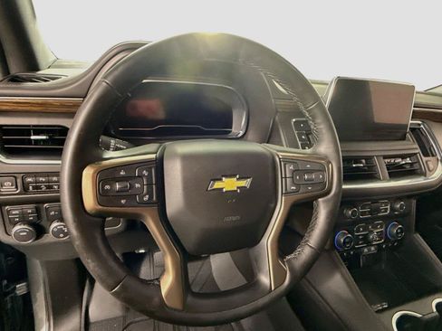 Used 2024 Chevrolet Tahoe High Country AWD/4WD image 5